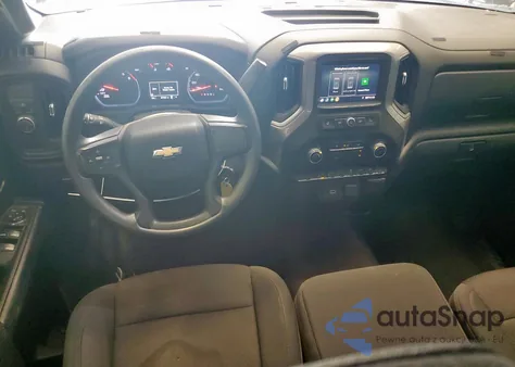 2020 Chevrolet Silverado C1500 Custom из США, поврежденный, VIN 1GCRWBEK2LZ218582